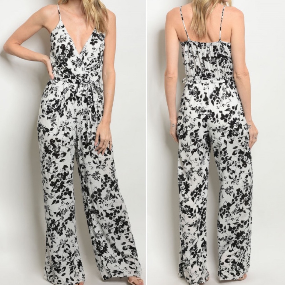 Sleeveless scoop neck floral Jumpsuit - Picture 1 of 4